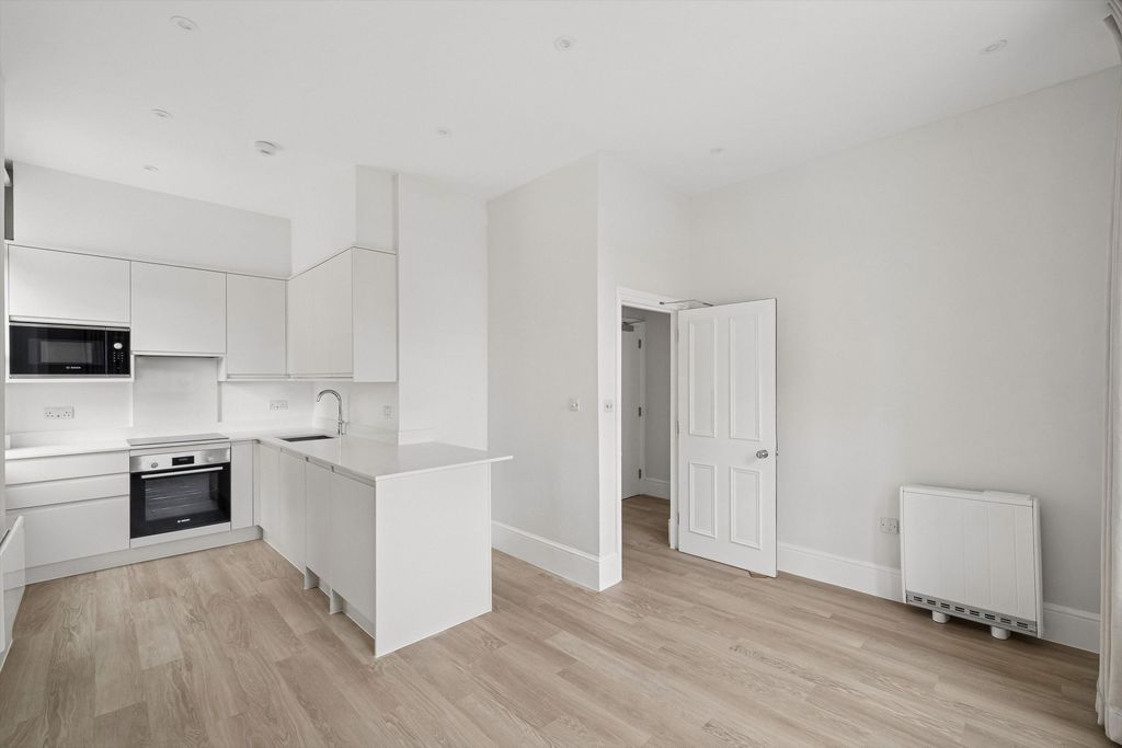 Property photo 1 of 10 Image