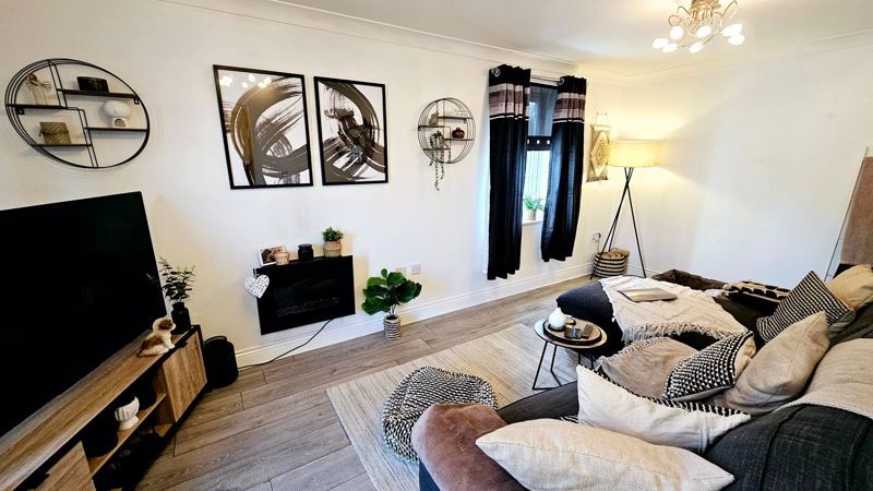 Property photo 2 of 10 Photo 7