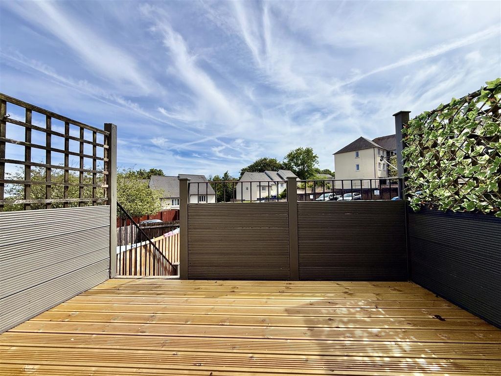 Property photo 3 of 17 Ttop Deck.Jpg