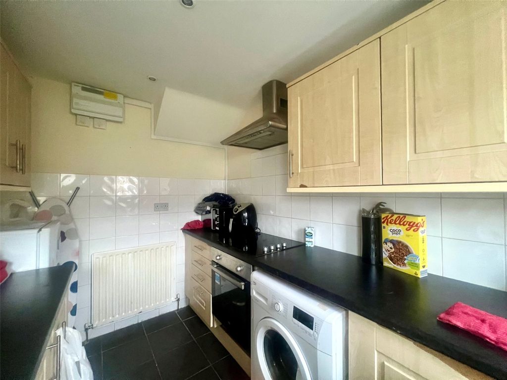 Property photo 3 of 8 Picture No. 04