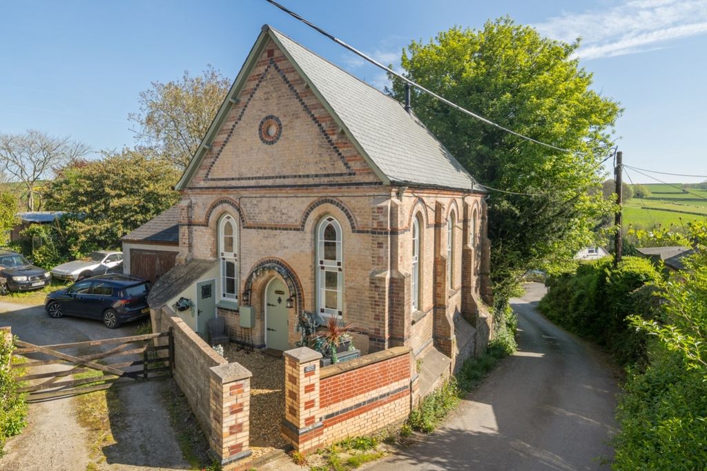 Property photo 1 of 19 1452046-2-69Eb8d7Ae18d2-Arw-1