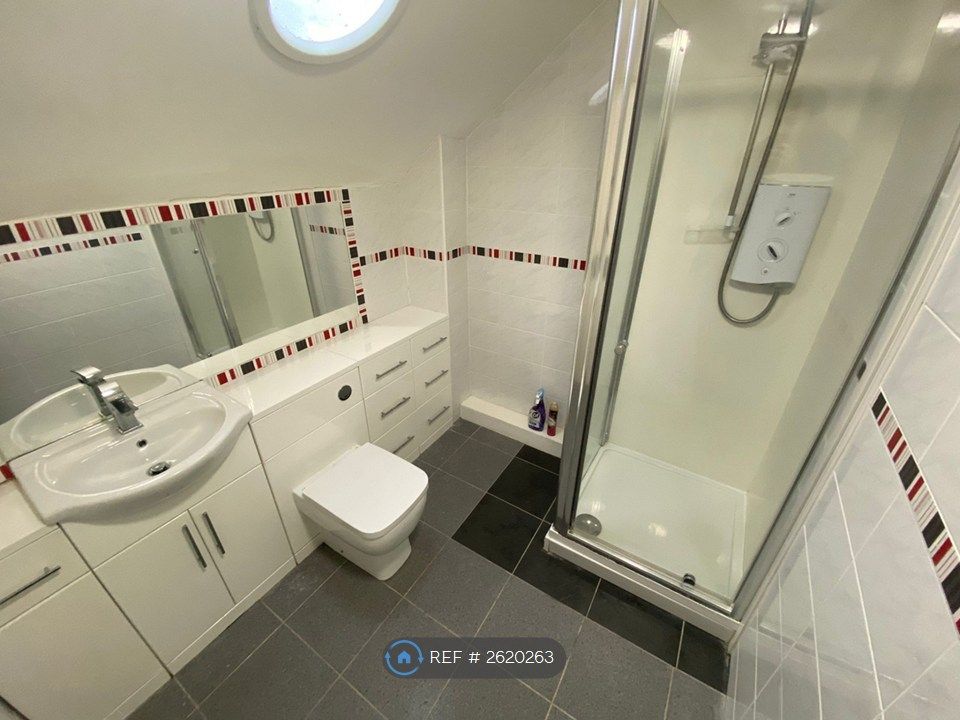Property photo 3 of 5 Bathroom