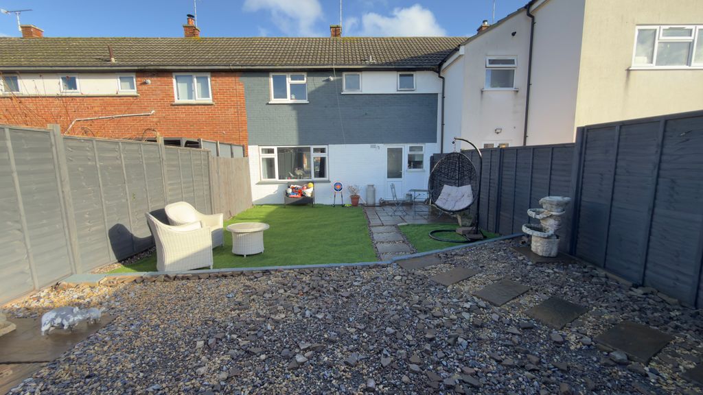 Property photo 2 of 32 1006