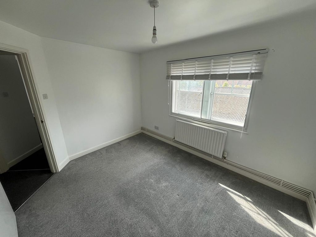 Property photo 2 of 6 81d984F6-44d5-44Aa-B67c-3550468F59d2
