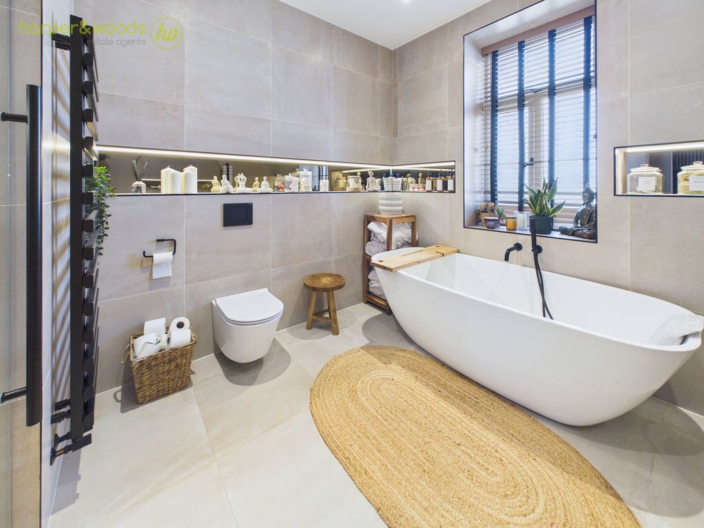 Property photo 3 of 48