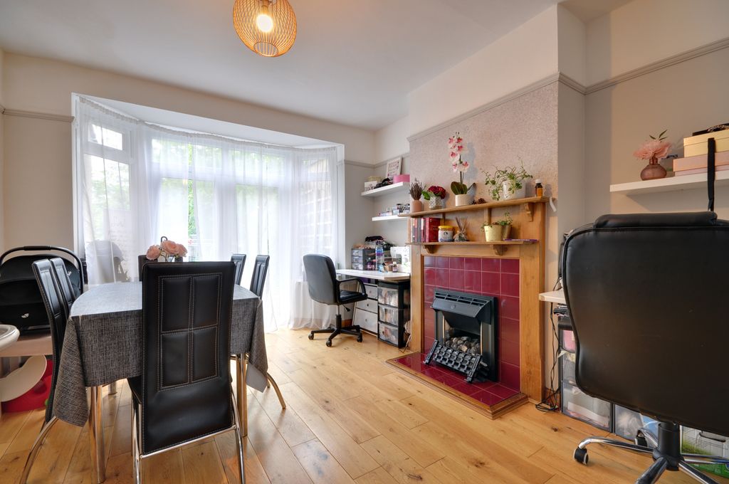 Property photo 2 of 10 3 - Dining Room