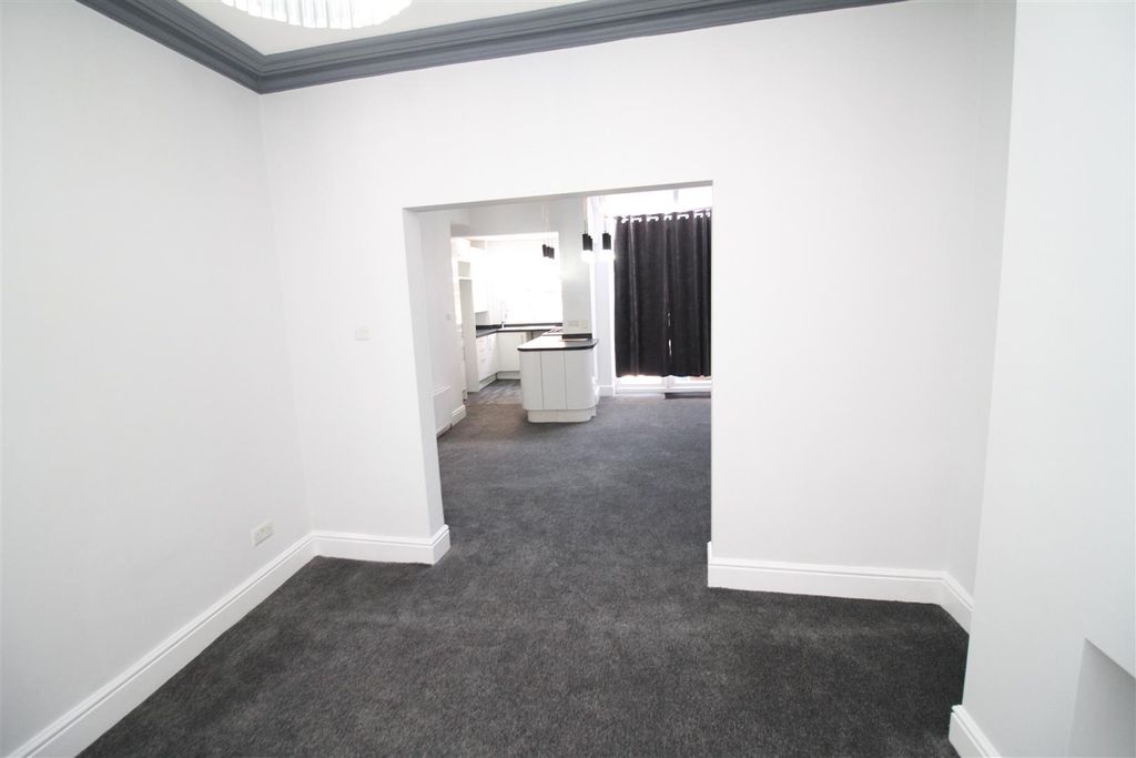 Property photo 3 of 9 Img_6345[1].Jpg