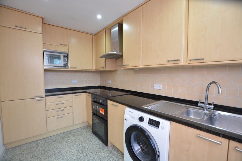 Property photo 2 of 10 Photo 12