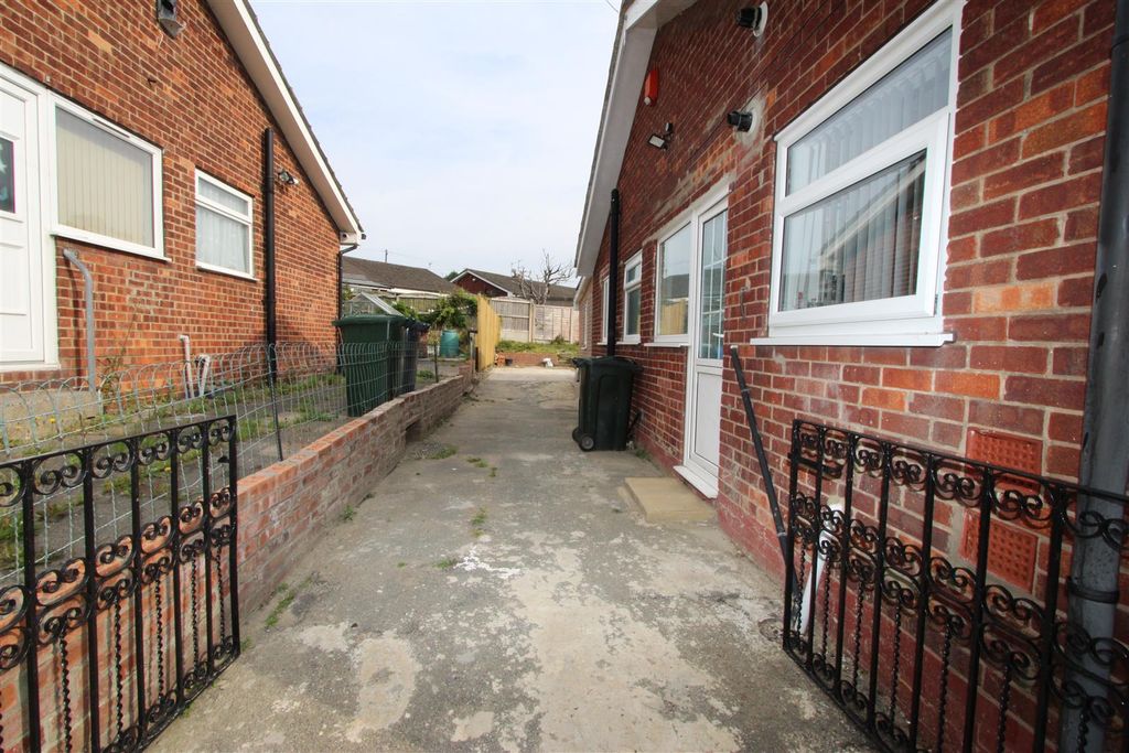 Property photo 2 of 12 Img_1544.Jpg