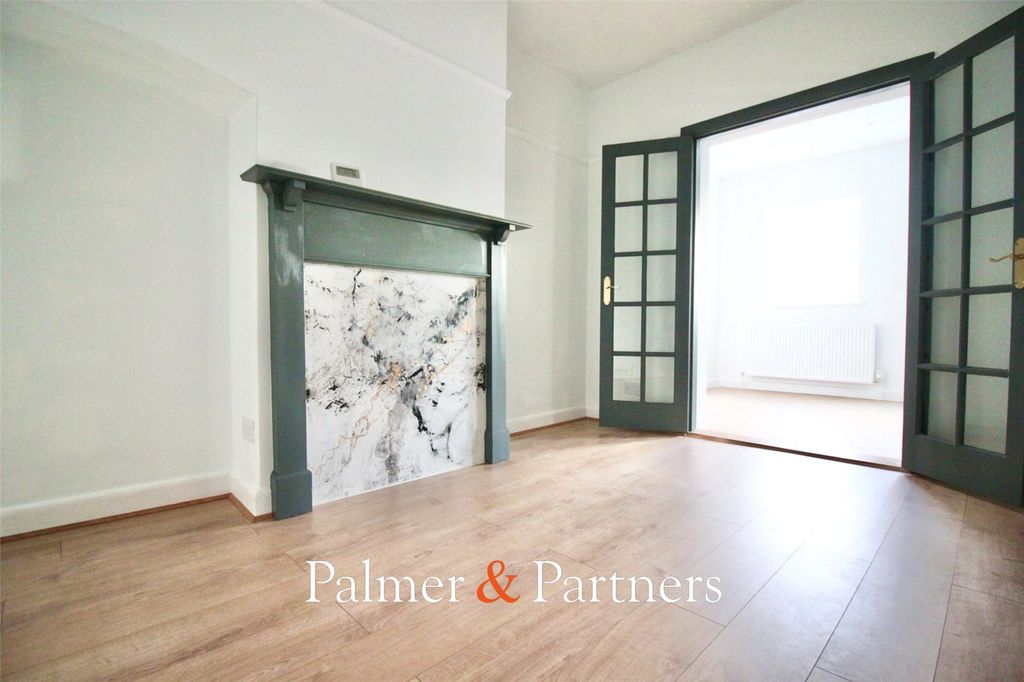 Property photo 3 of 14 Picture No. 11