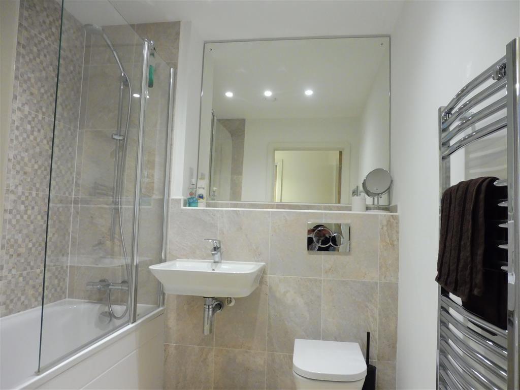 Property photo 3 of 4 Bathroom1.Jpg