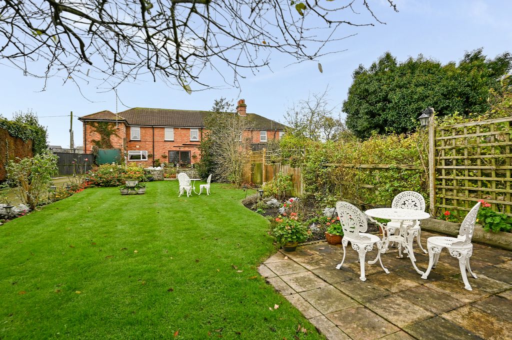 Property photo 1 of 25