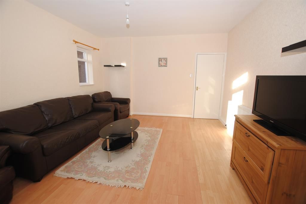 Property photo 3 of 6