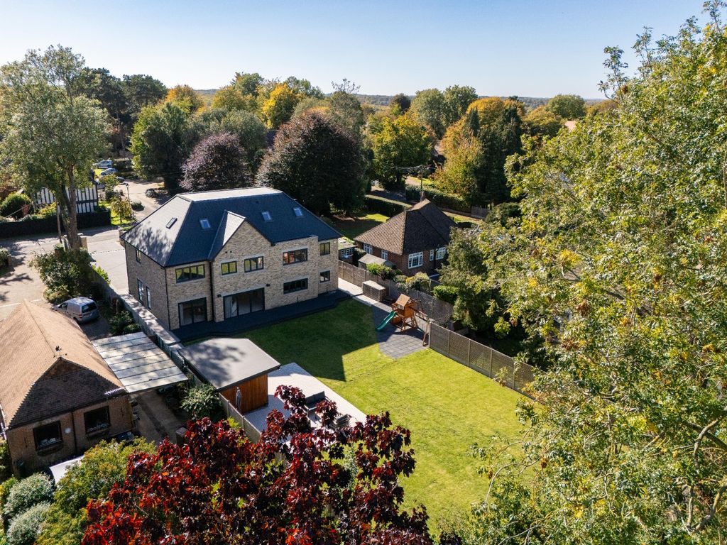 Property photo 2 of 50 4528794