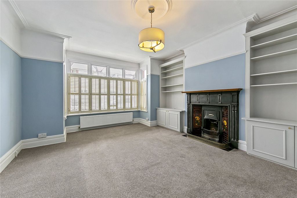 Property photo 2 of 16 Picture No. 36
