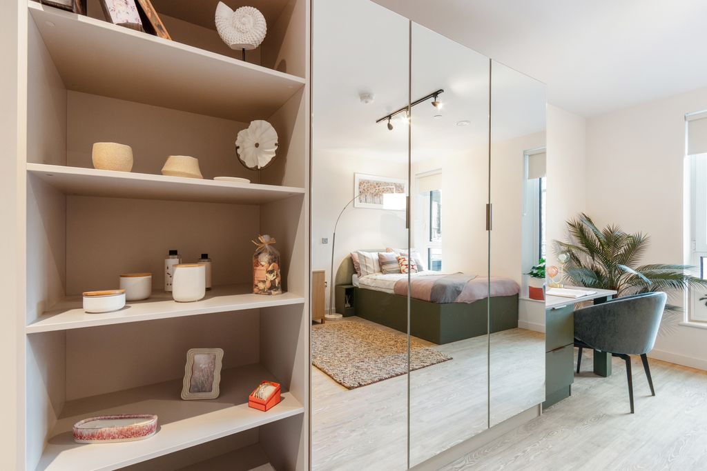 Property photo 2 of 14