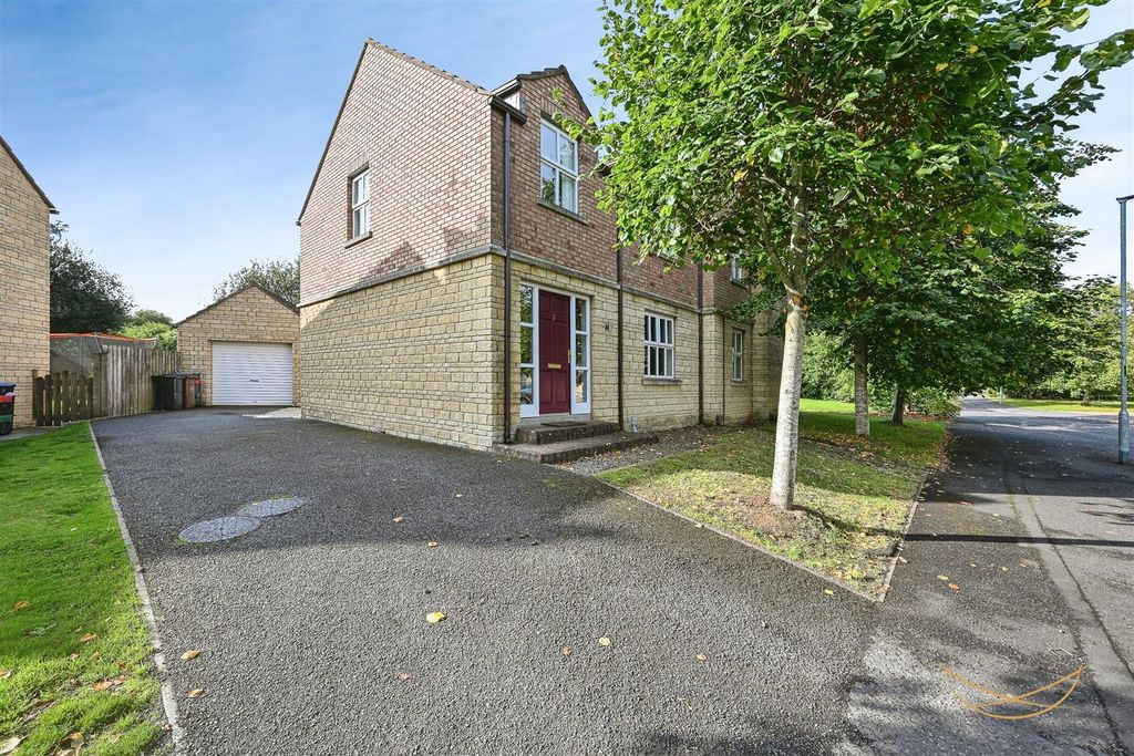 Property photo 1 of 35 Dhp-6.Jpg