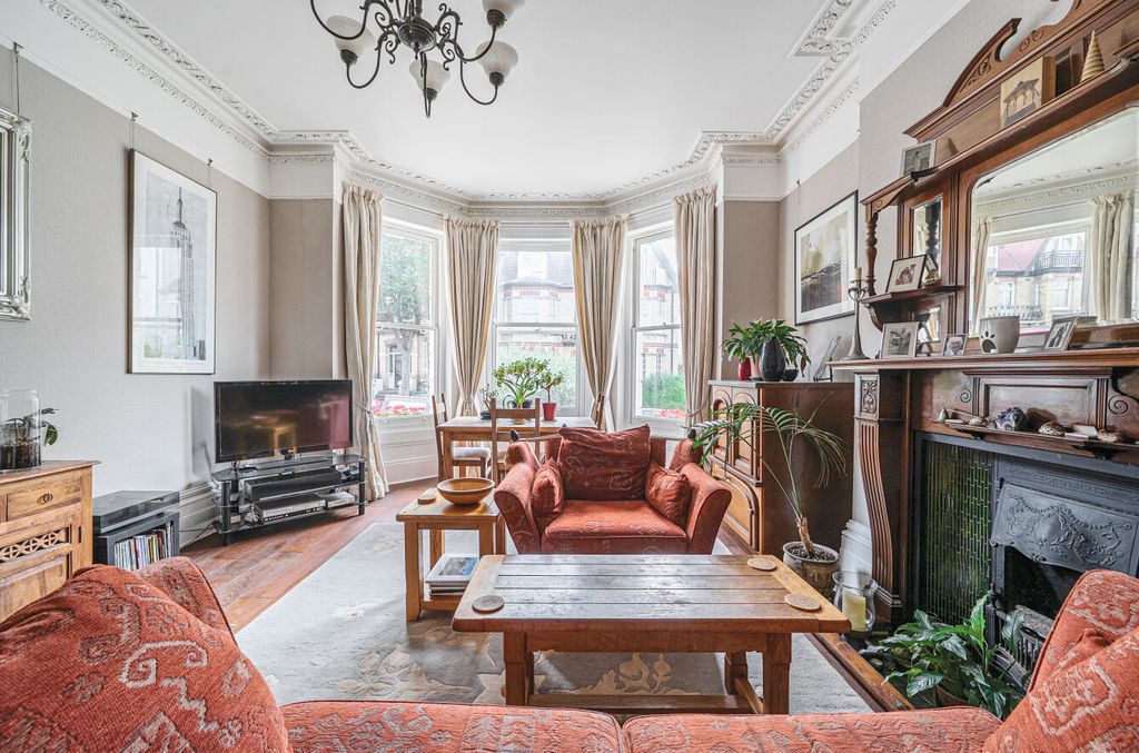 Property photo 3 of 13 1495616-14-6A6723...