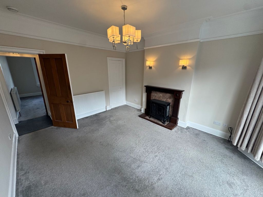 Property photo 3 of 22 Picture No. 04