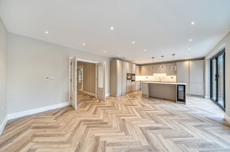 Property photo 2 of 21 Photo 14