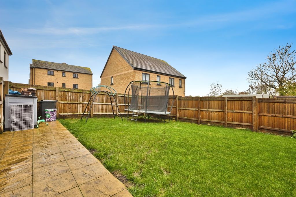 Property photo 3 of 16