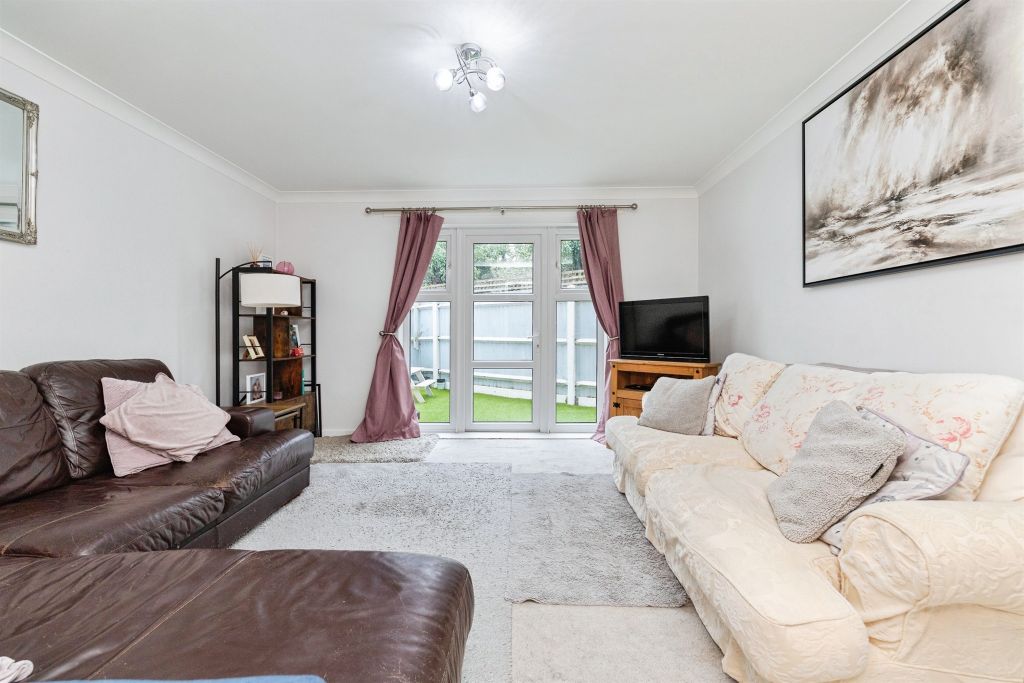 Property photo 3 of 18