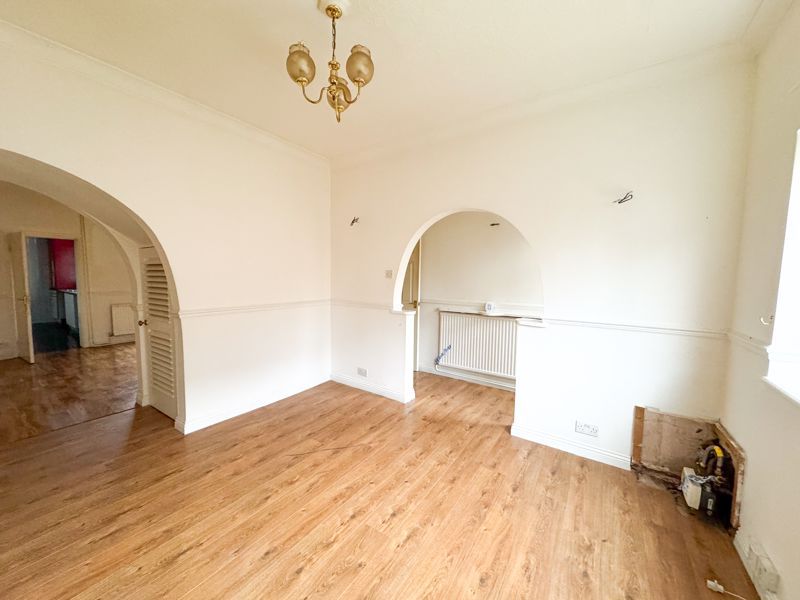 Property photo 2 of 14 Dining Room