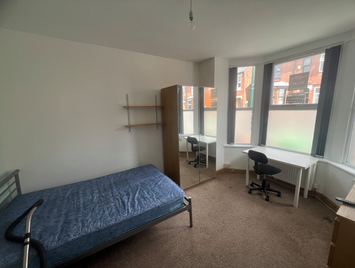 Property photo 3 of 34
