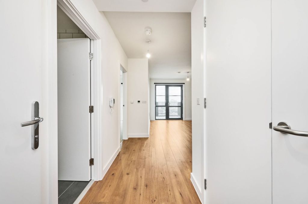 Property photo 1 of 16 Kfh_-_Transport_Hous