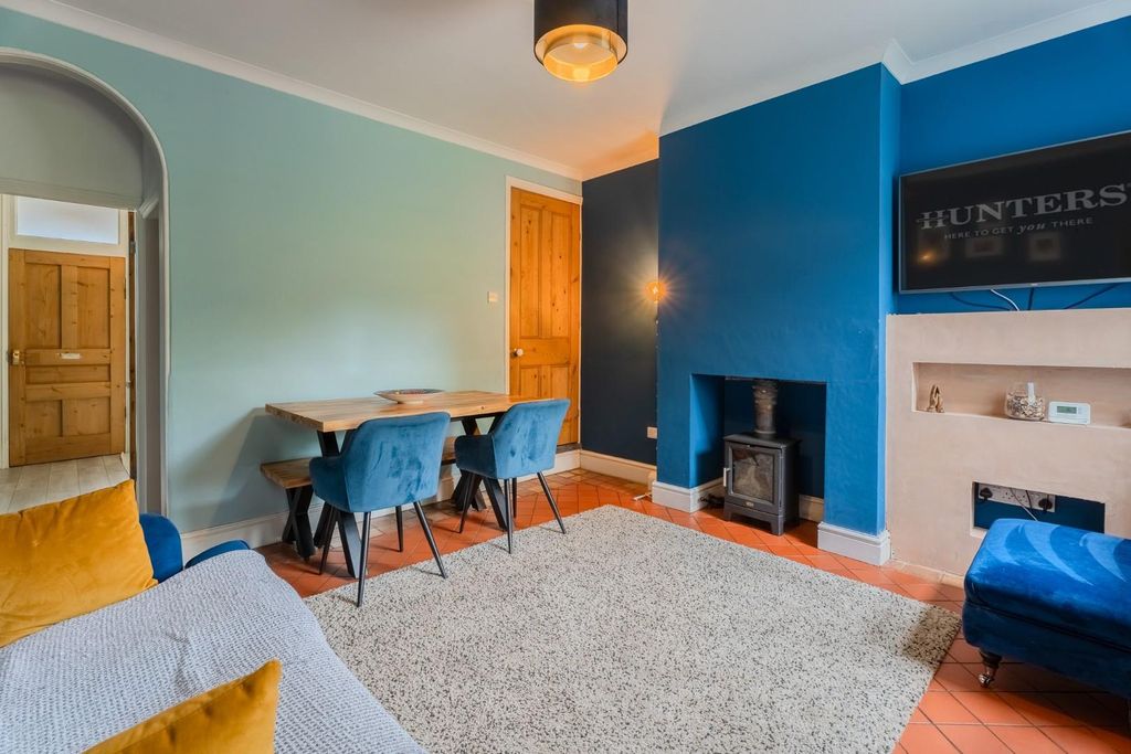 Property photo 3 of 14 Clifton Street-14.Jpg
