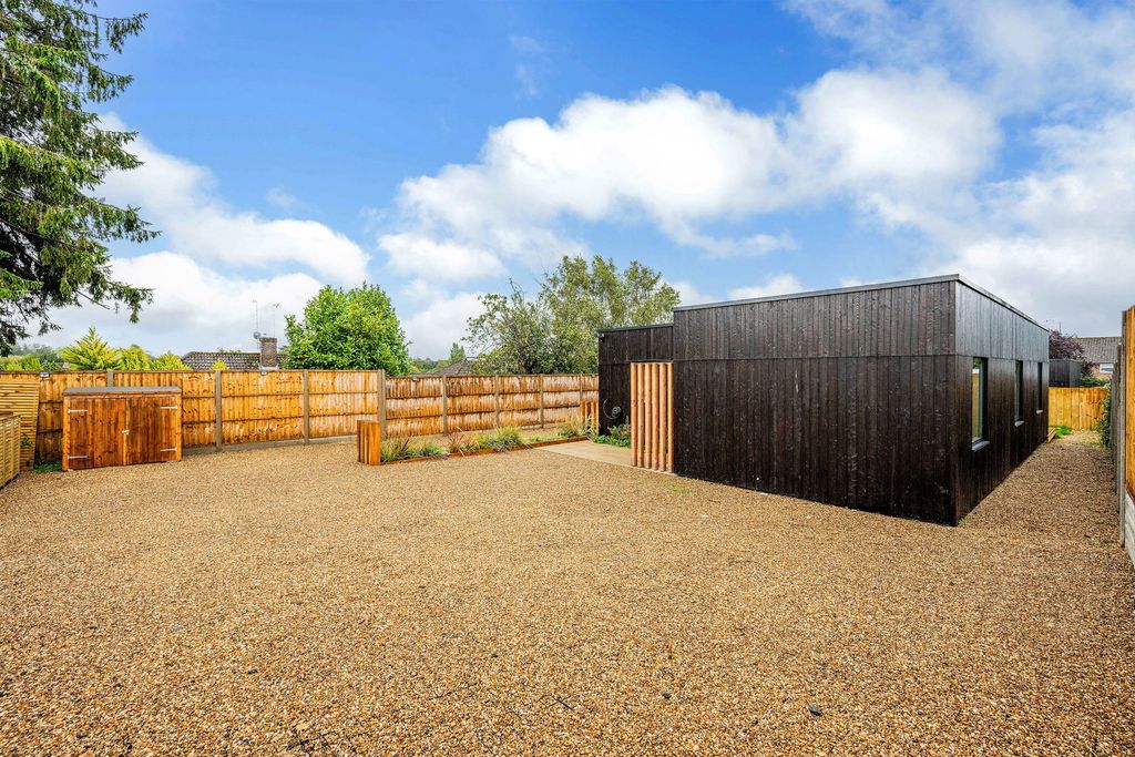 Additional image 24 of 2 bed bungalow for sale1 Garden Court, Godstone RH9