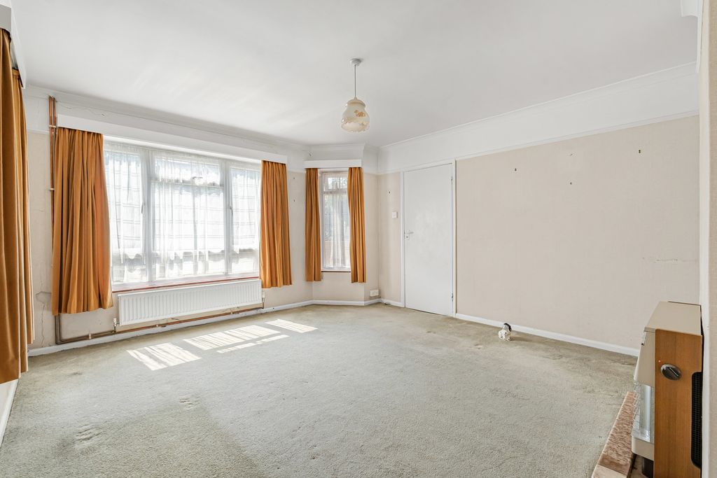 Property photo 2 of 14 37_87265