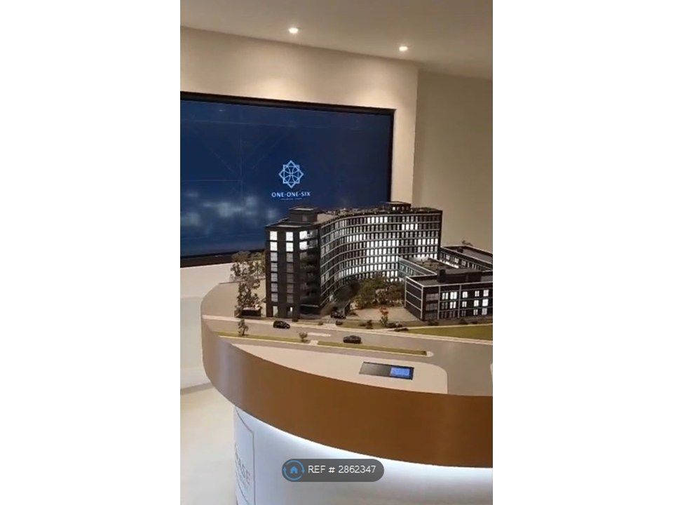 Property photo 1 of 7 161 Cockfosters