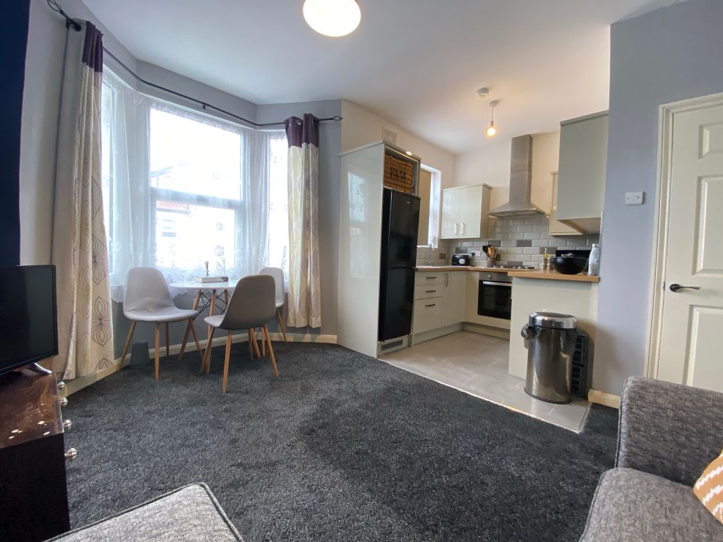 Property photo 2 of 10 Img_977_1_Original.Jpg