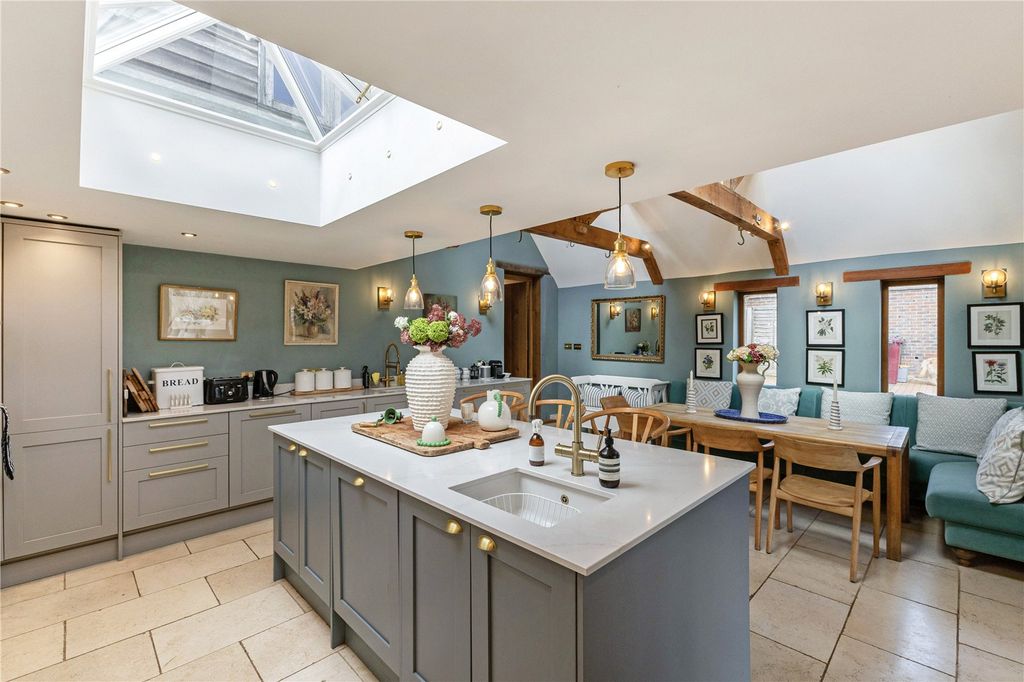 Property photo 3 of 24 Kitchen