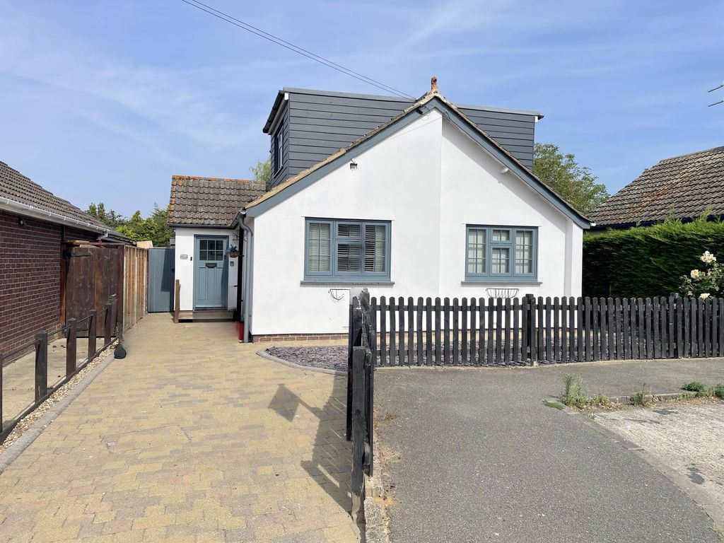 Property photo 1 of 19 Western Road