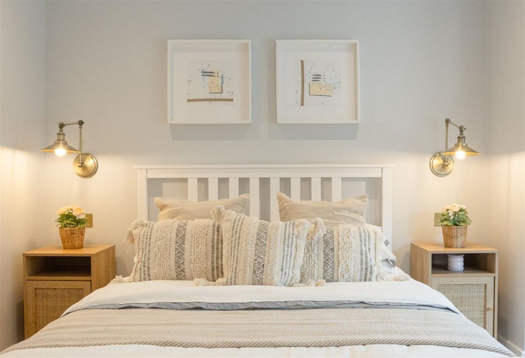 Property photo 3 of 8 Andy HMO -113.Jpg