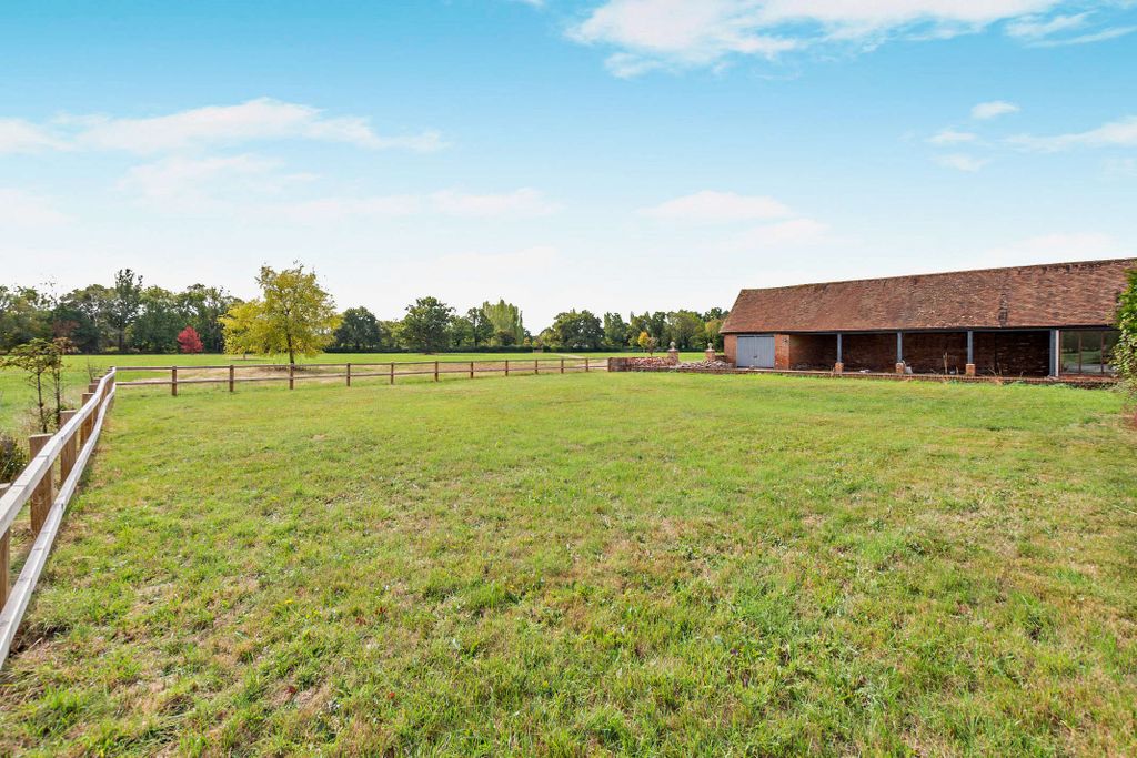 Property photo 3 of 7 Picture No. 06