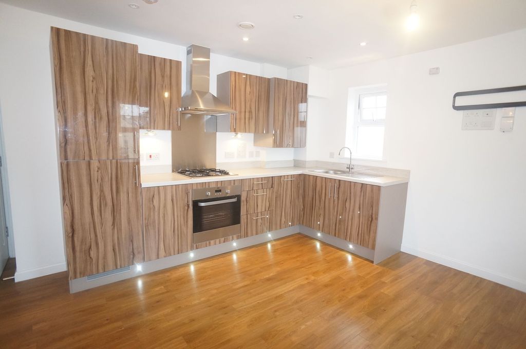 Property photo 2 of 7 Kitchen Area