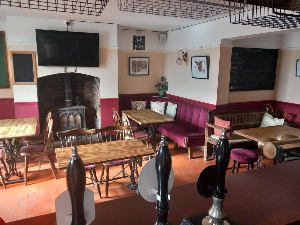 Property photo 3 of 9