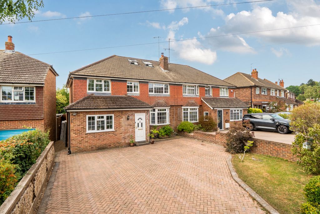 Property photo 1 of 12