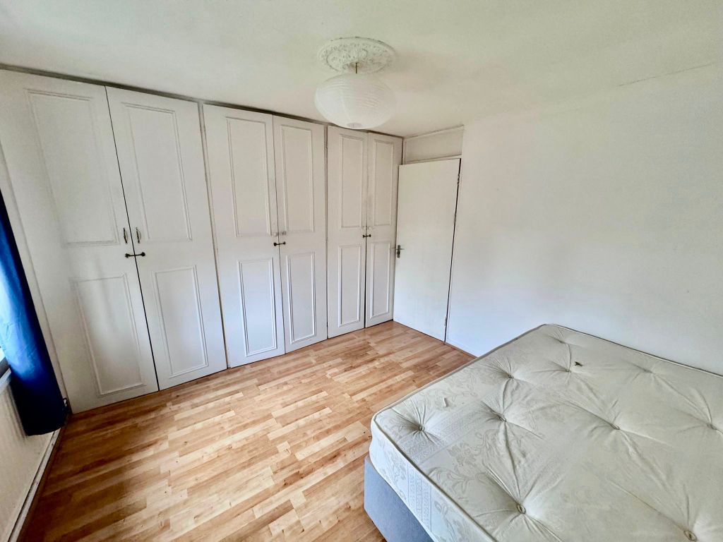 Property photo 1 of 4