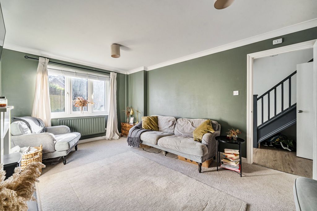 Property photo 3 of 25