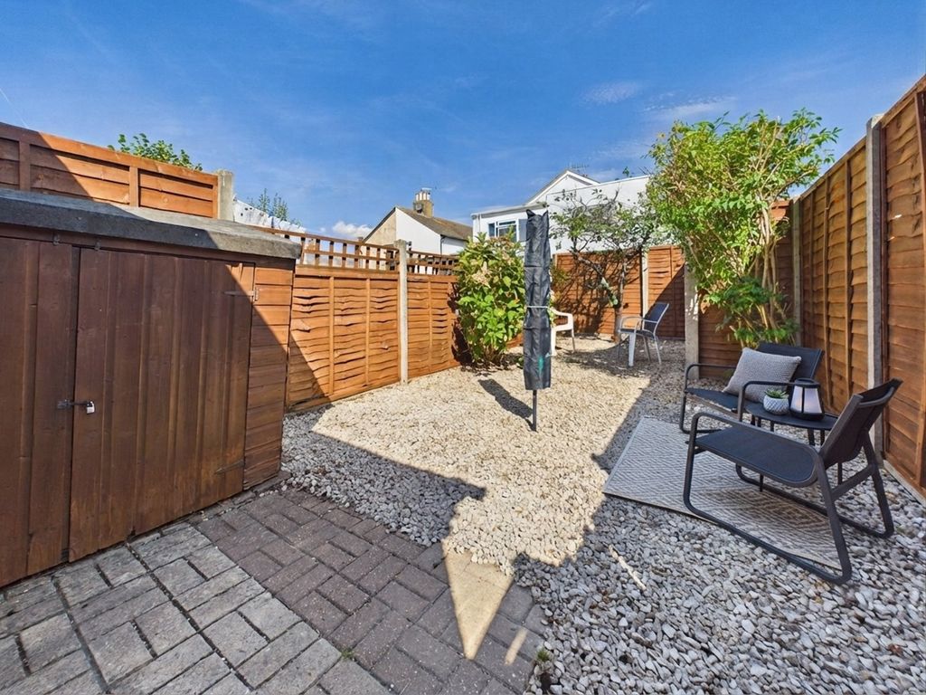 Property photo 3 of 7 Picture No. 22