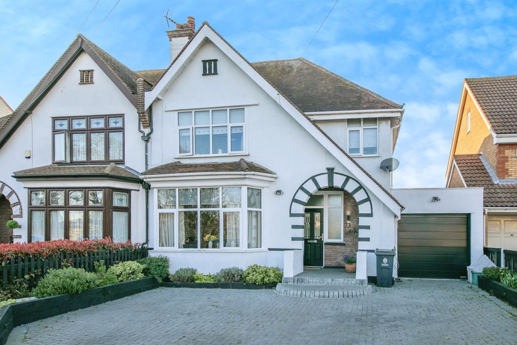 Property photo 1 of 17