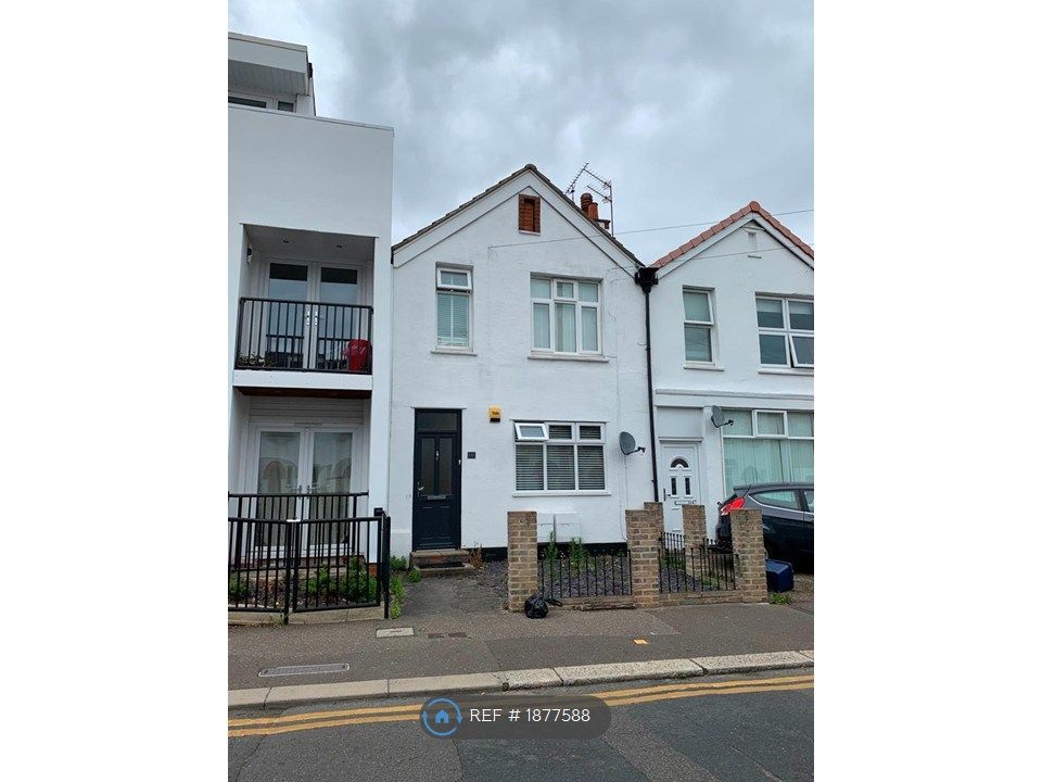 Property photo 1 of 35