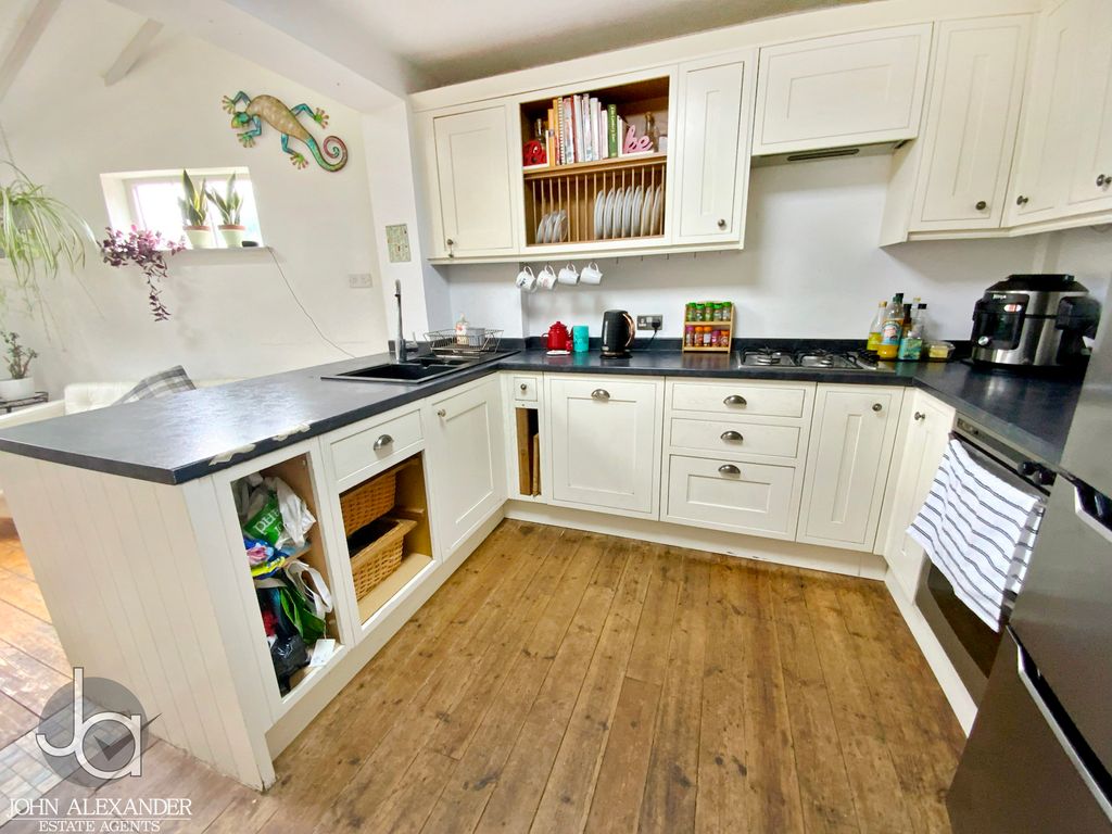 Property photo 3 of 21 Img_4023