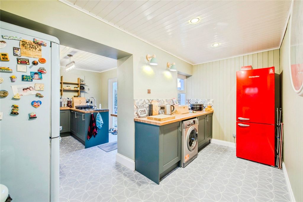 Additional image 6 of 5 bed detached house for saleWellington Road, Hakin, Milford Haven, Pembrokeshire SA73