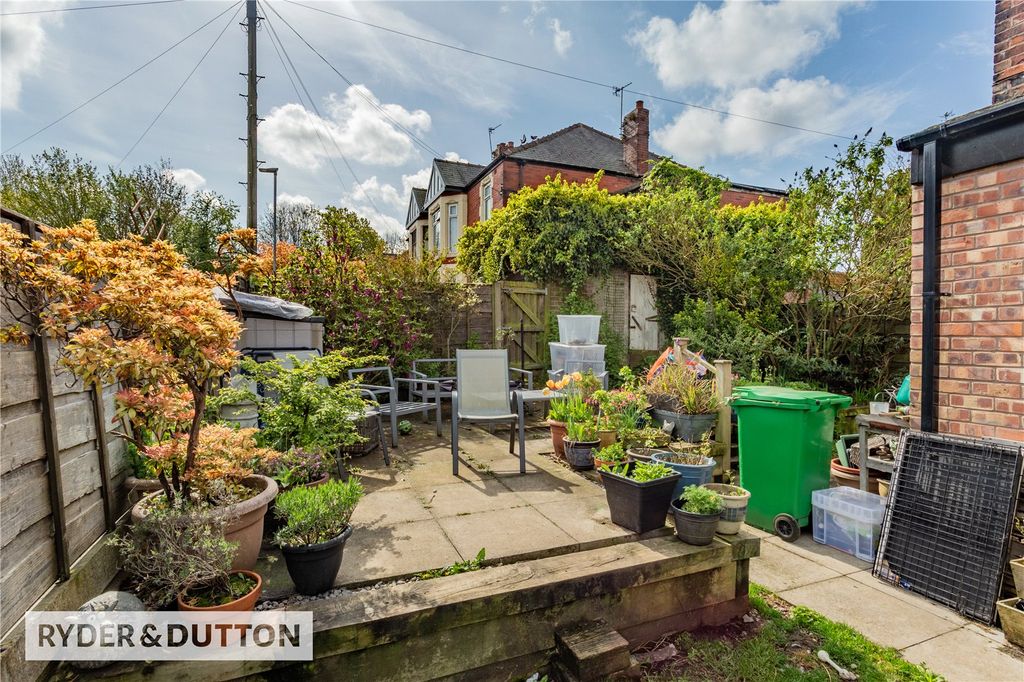 Property photo 2 of 26 Picture No. 24