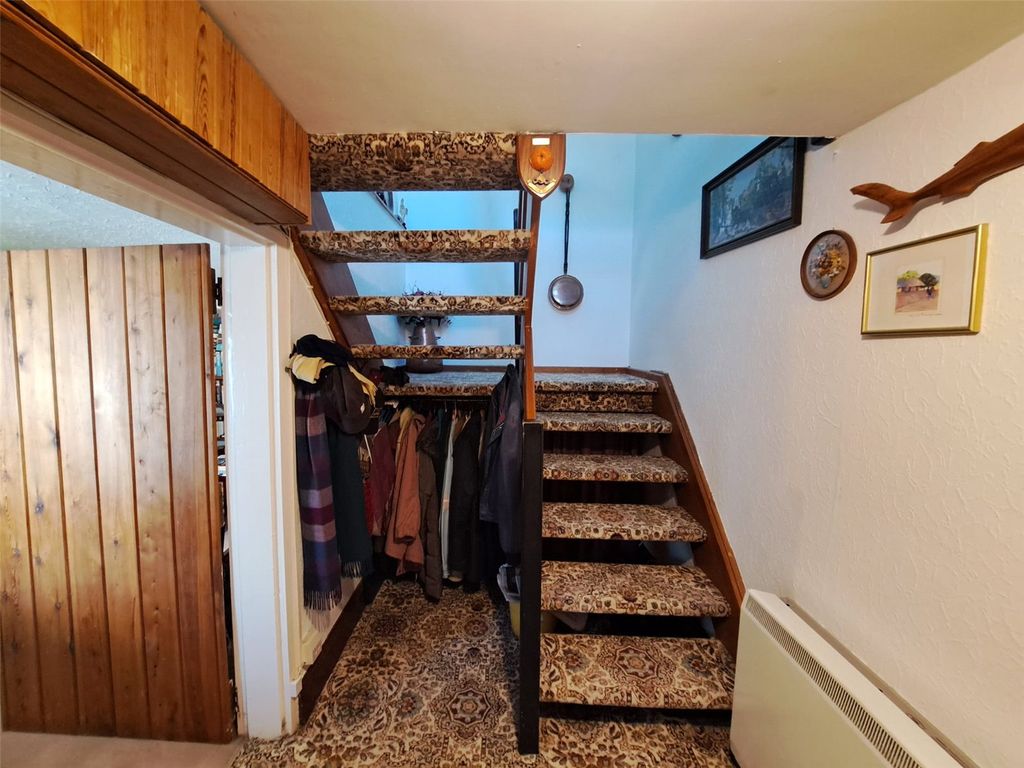 Property photo 2 of 36 Picture No. 10